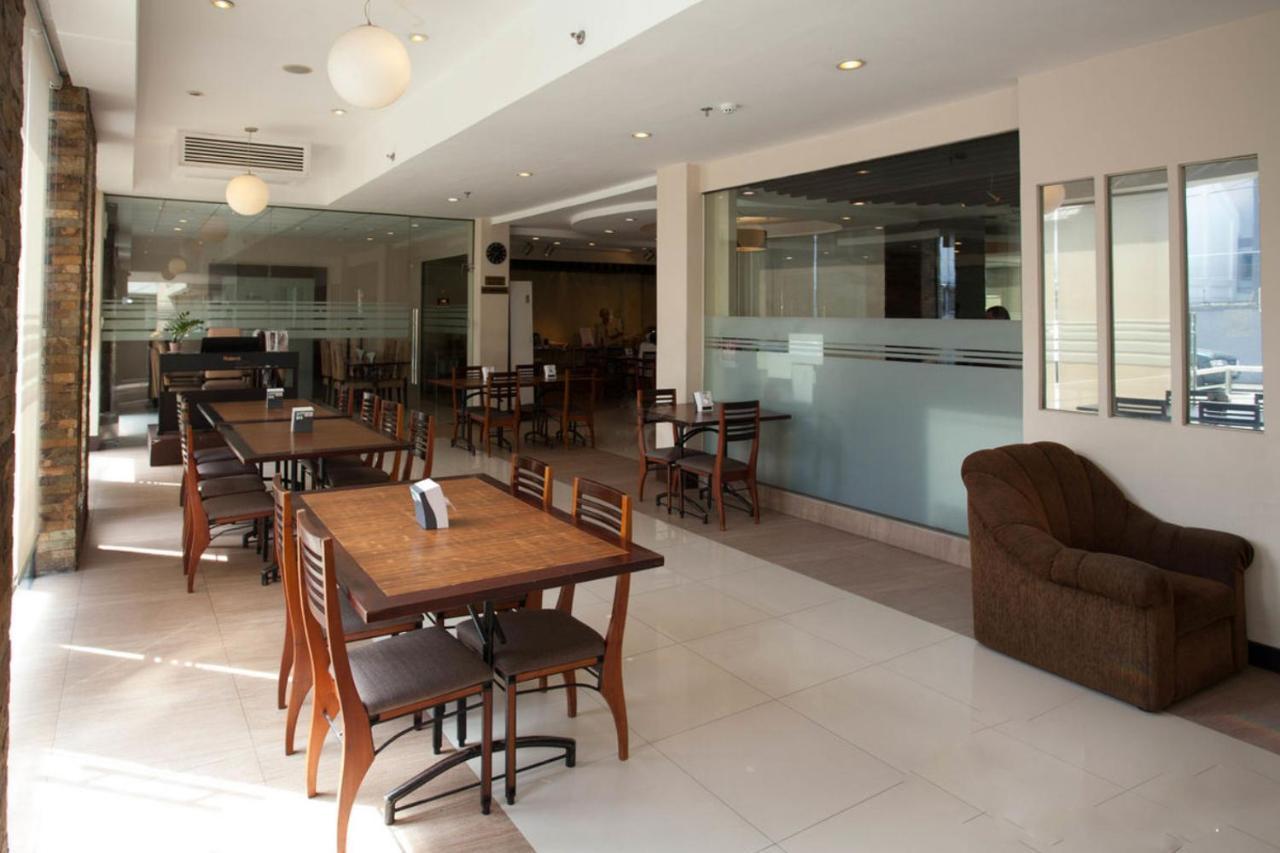 O Hotel Bacolod Buitenkant foto